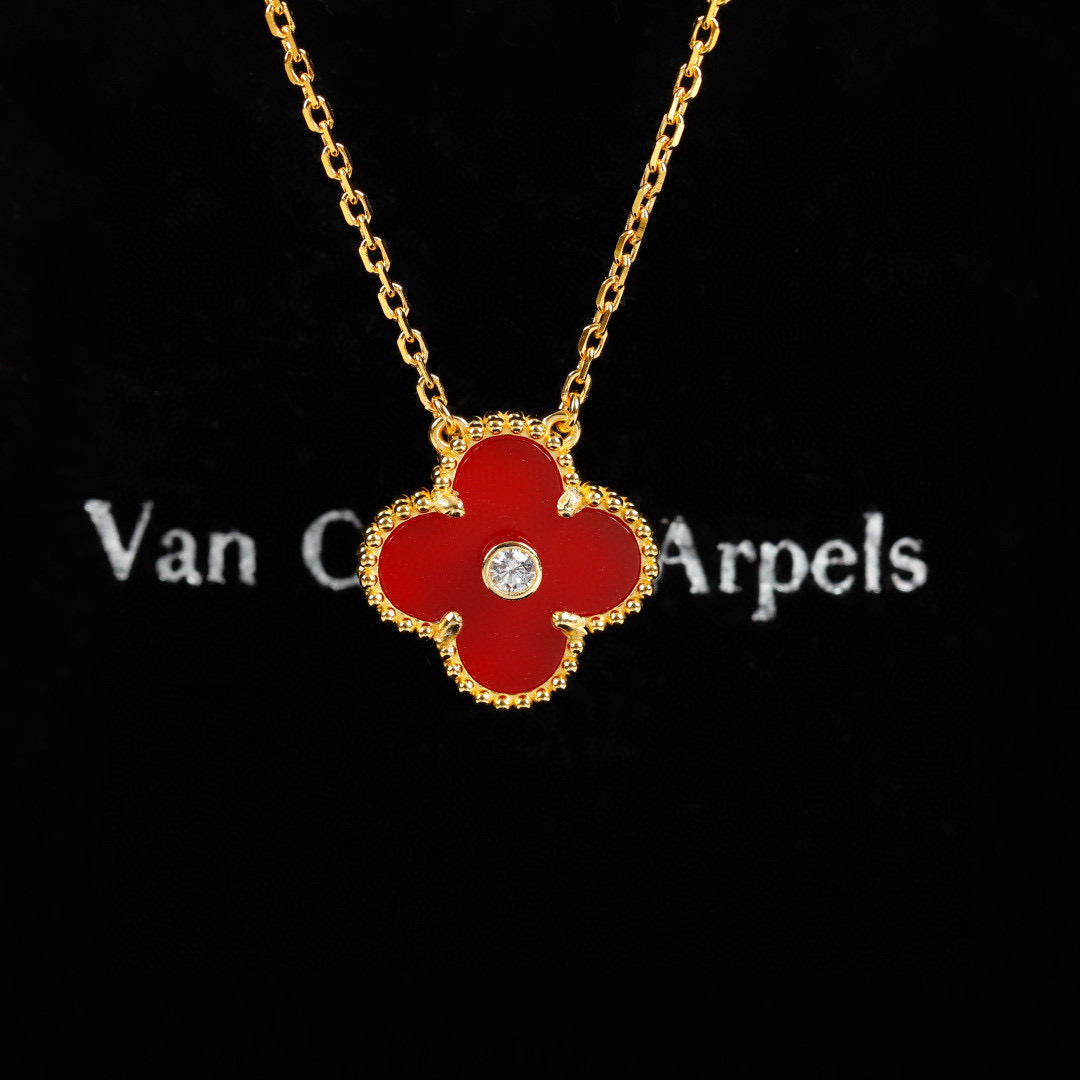 반클리프앤아펠 목걸이