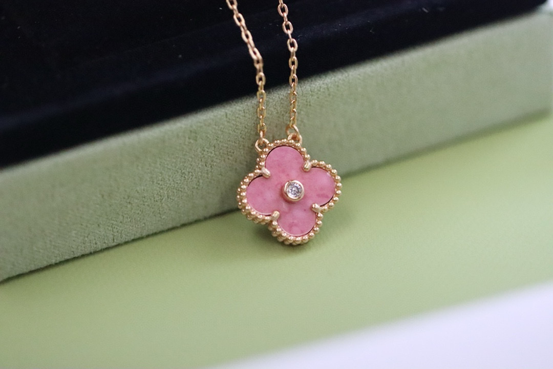 반클리프앤아펠 목걸이