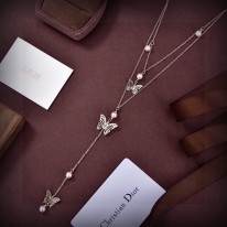 디올 목걸이