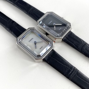 샤넬 2칼라 여자 미러급 시계