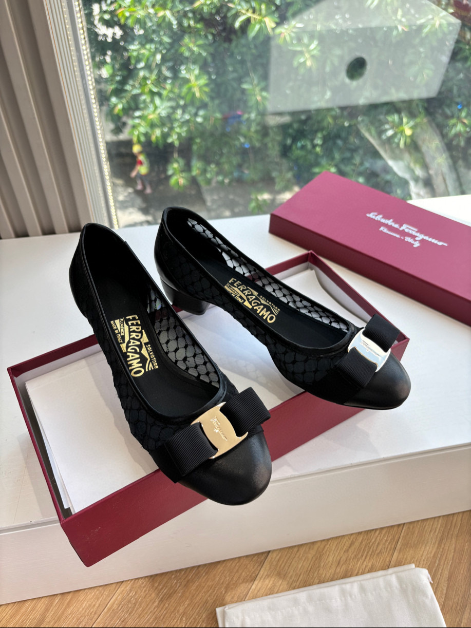 페라가모 여자 신발 구두