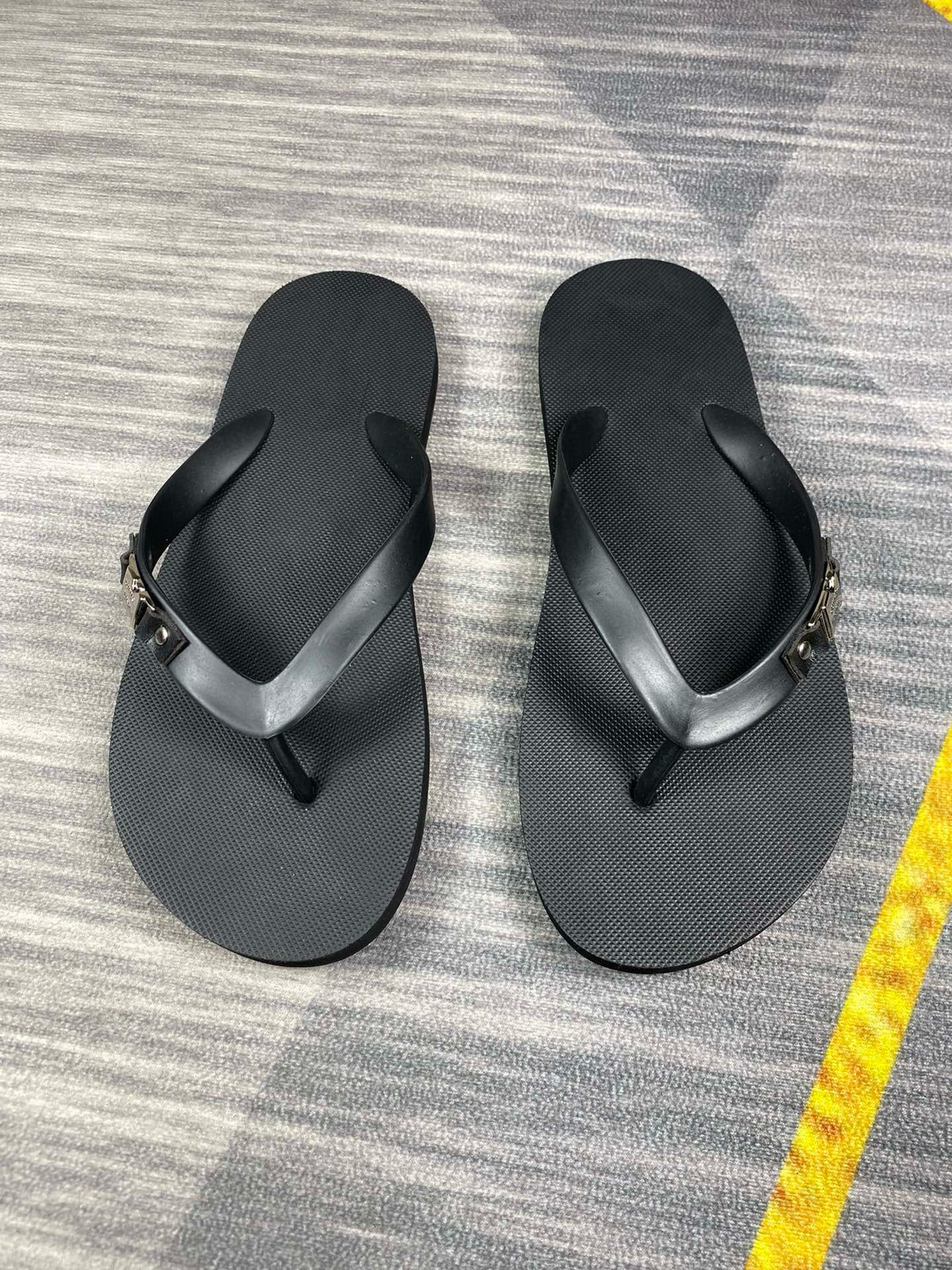 보테가베네타 남자 슬리퍼