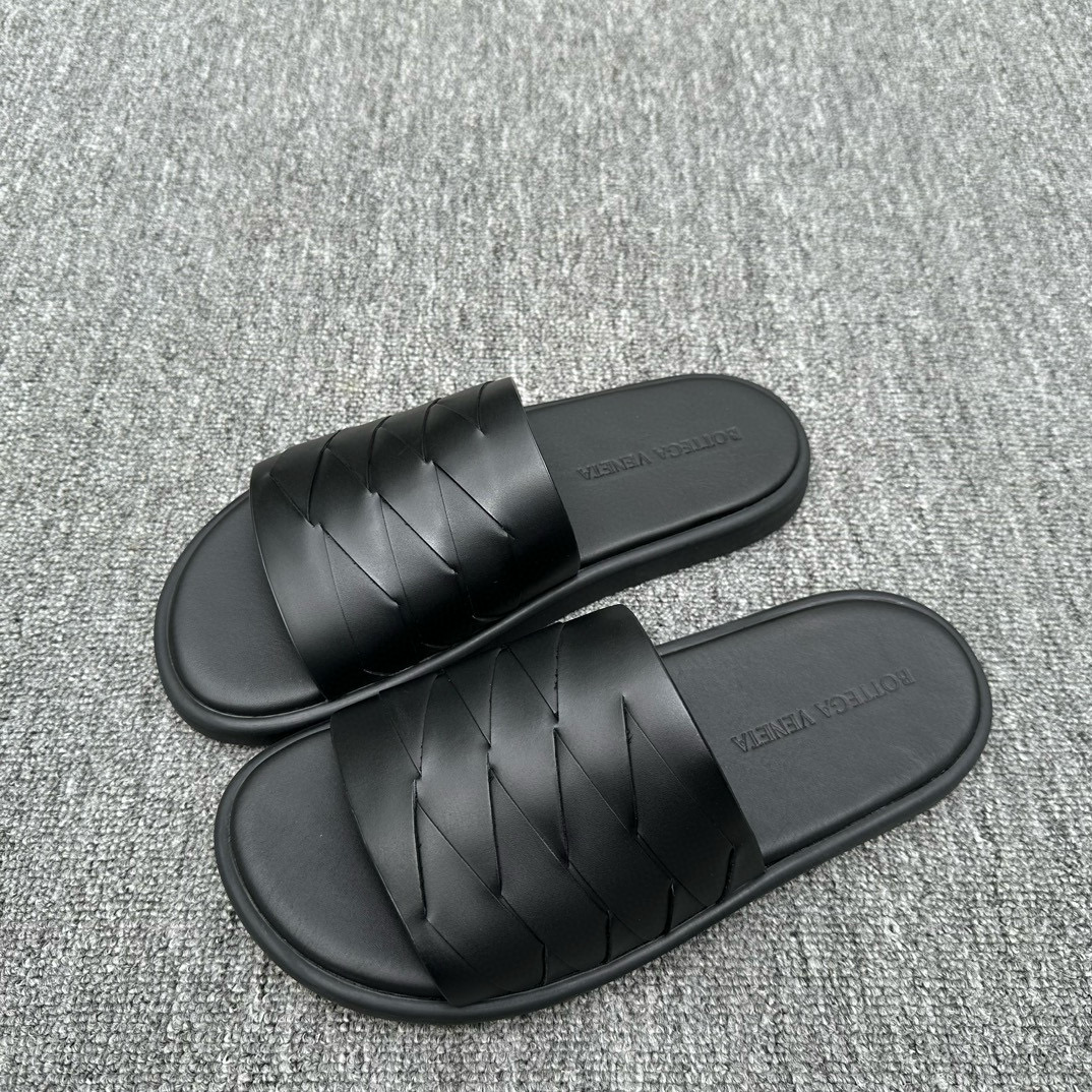 보테가베네타 남자 슬리퍼