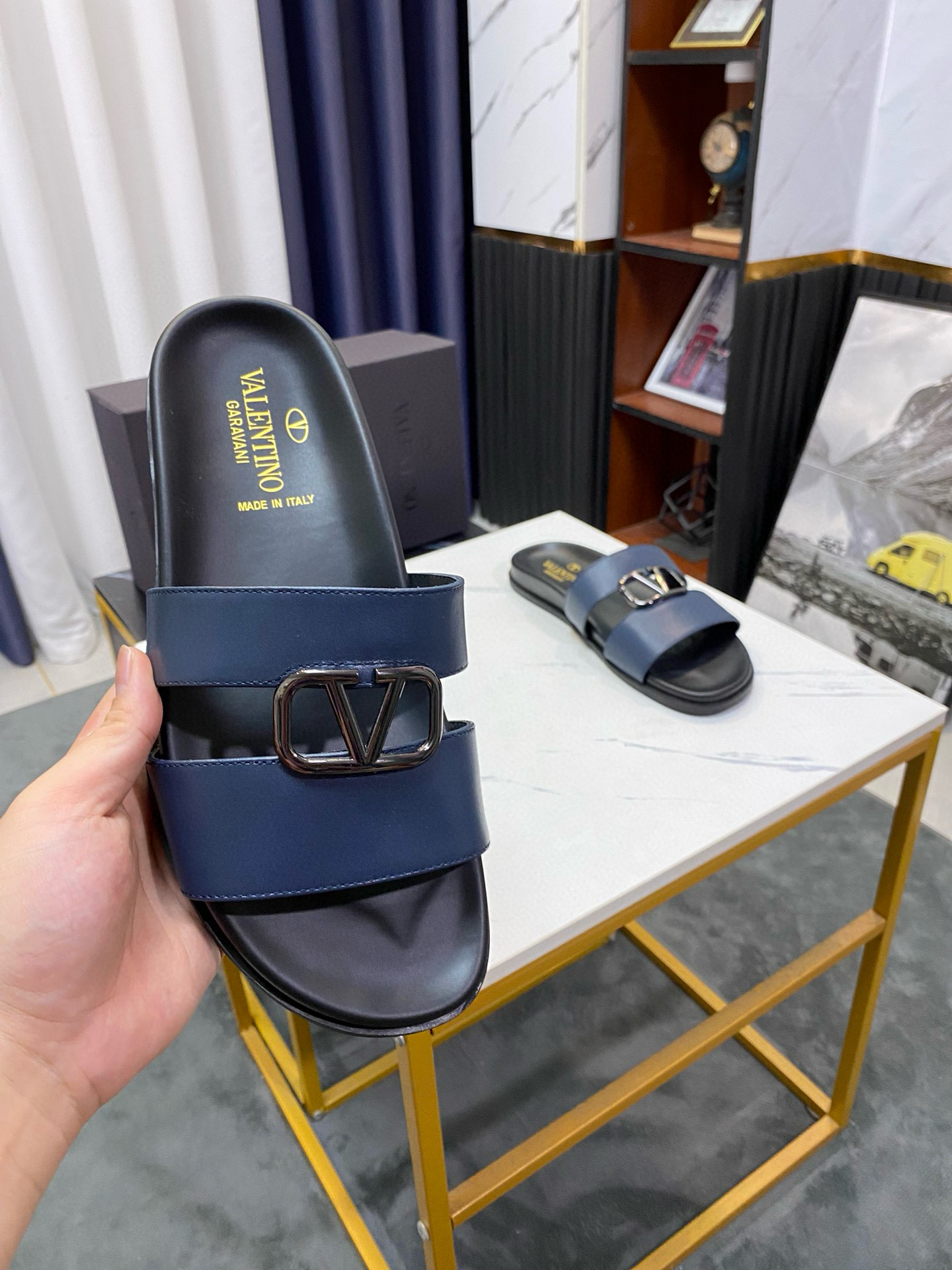 발렌티노 남자 슬리퍼