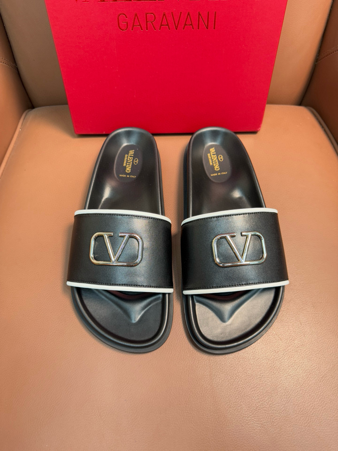 발렌티노 남자 슬리퍼