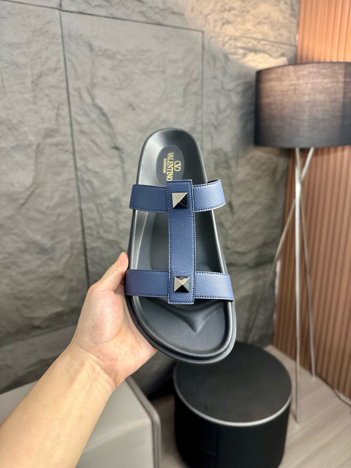 발렌티노 남자 슬리퍼