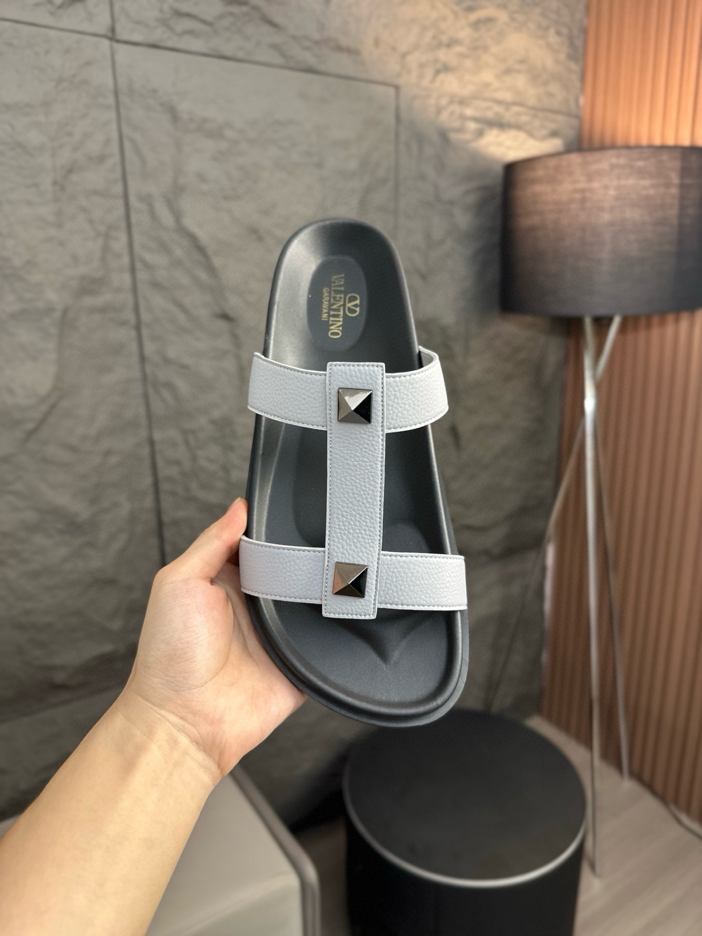 발렌티노 남자 슬리퍼