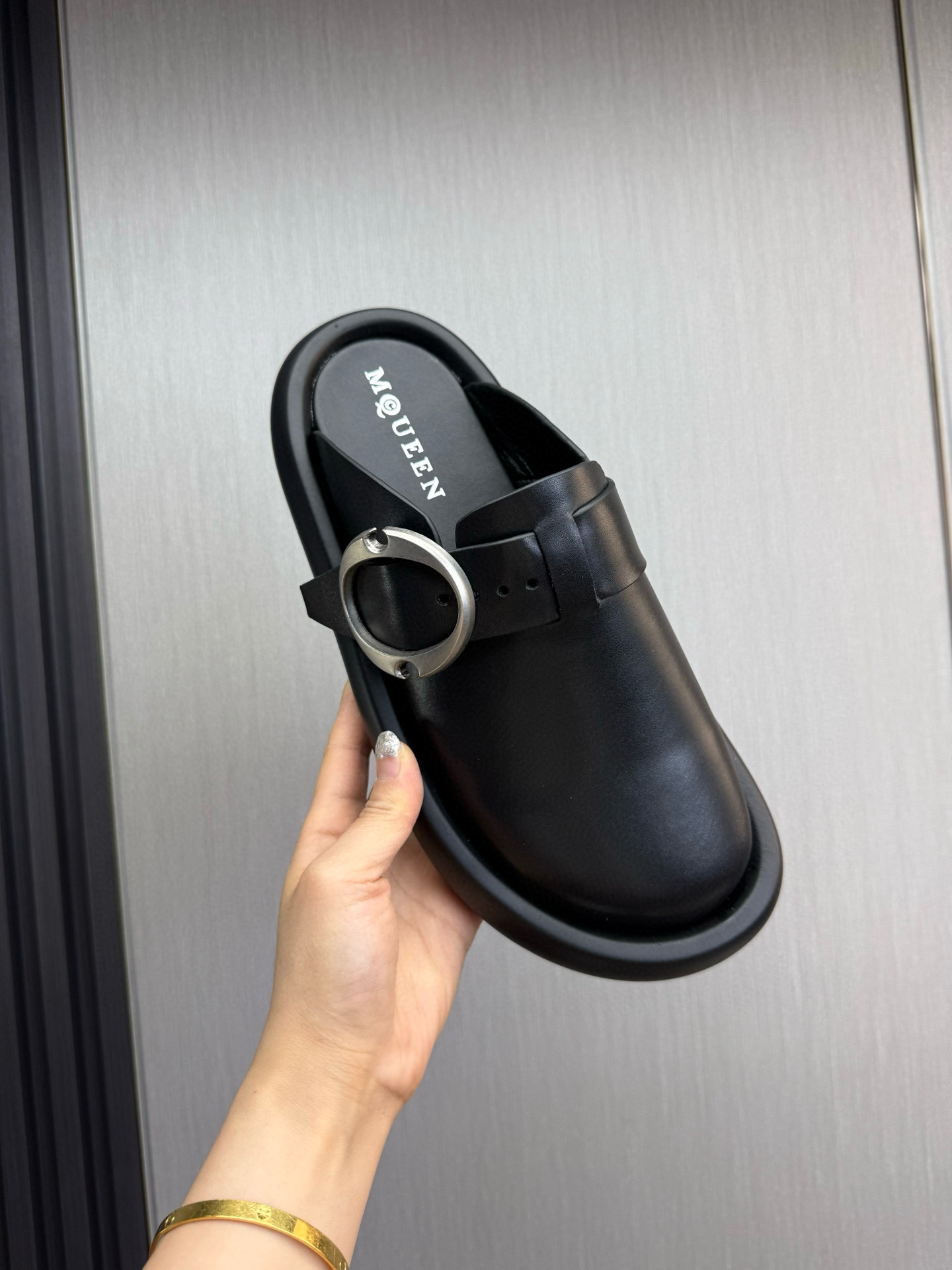 알렉산더 맥퀸 남자 슬리퍼