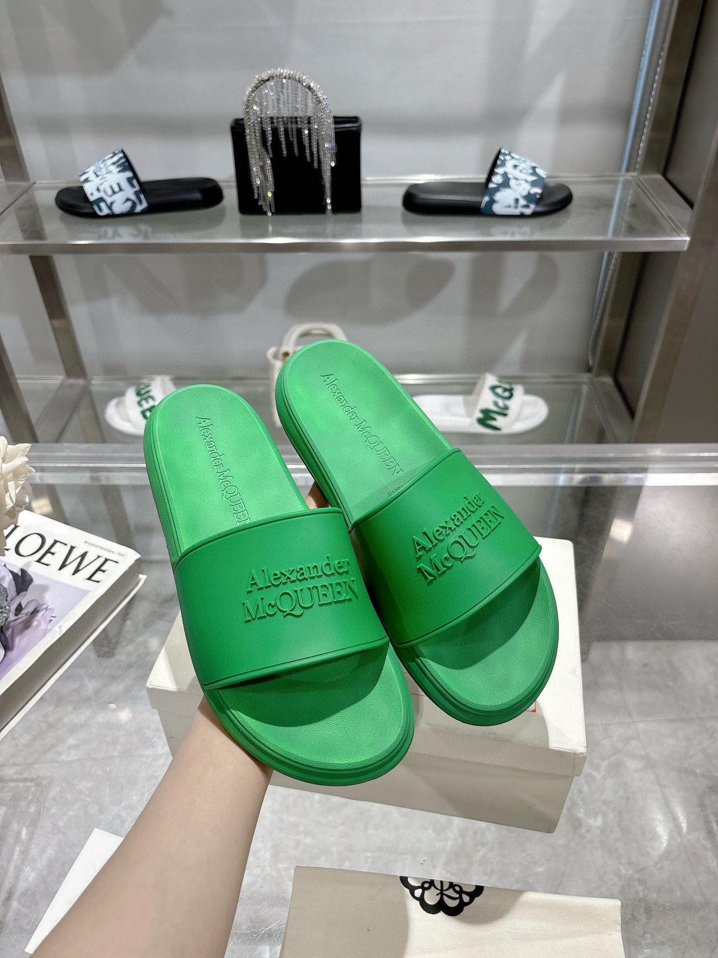 알렉산더 맥퀸 남녀공용 슬리퍼