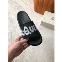 알렉산더 맥퀸 남녀공용 슬리퍼