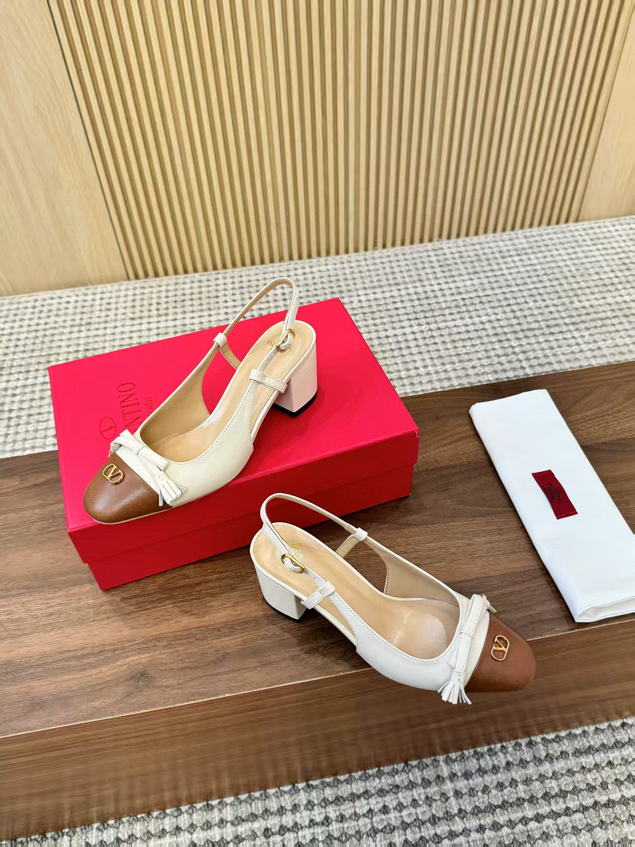 발렌티노 6cm 여자 샌들