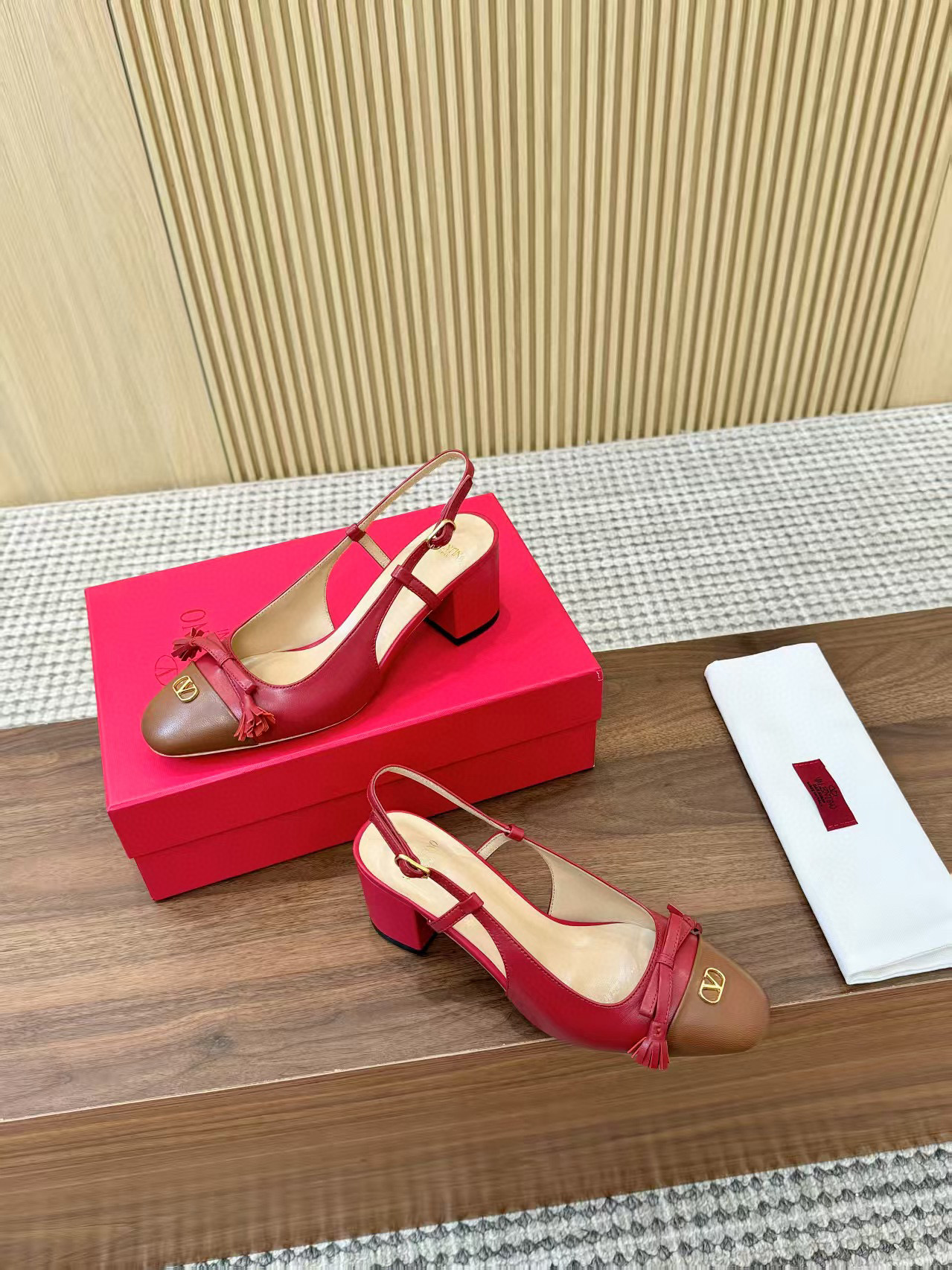 발렌티노 6cm 여자 샌들