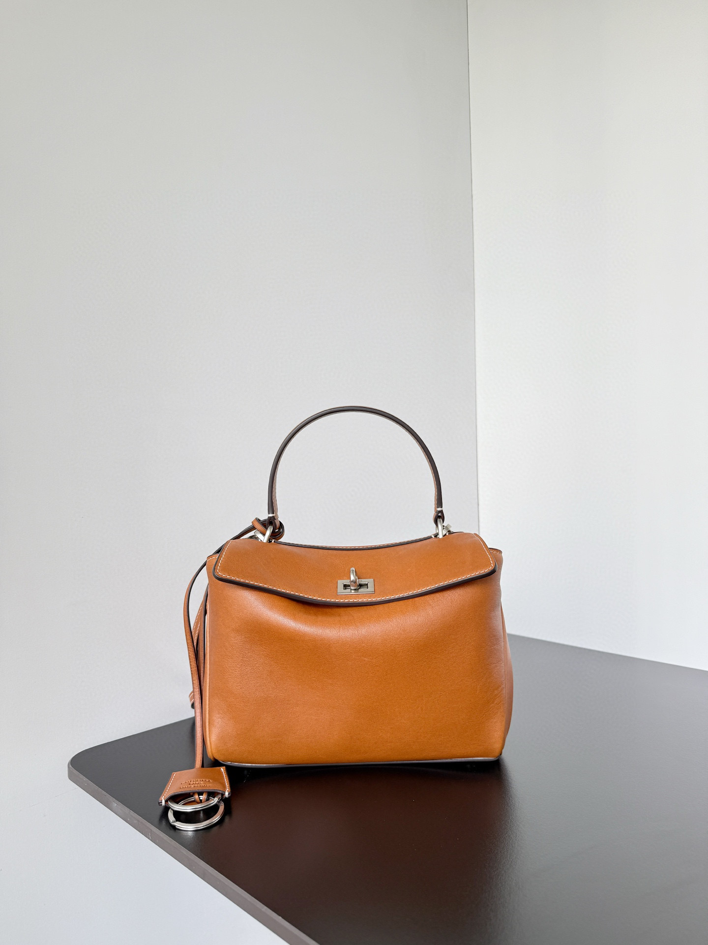 발렌시아가 여자가방