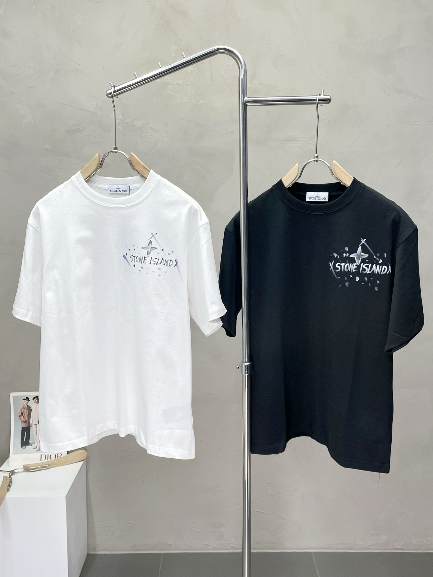 스톤아일랜드 반팔티 2컬러