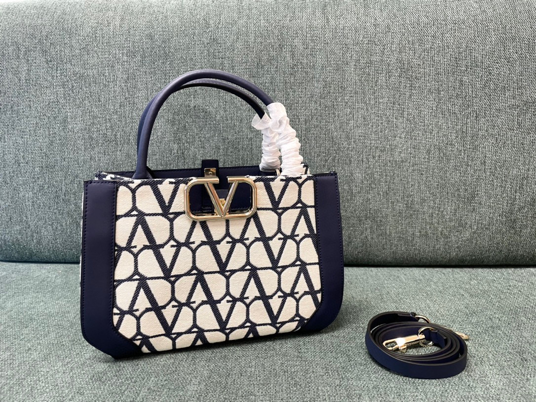 발렌티노 가라바니 토트백 여자가방 0800