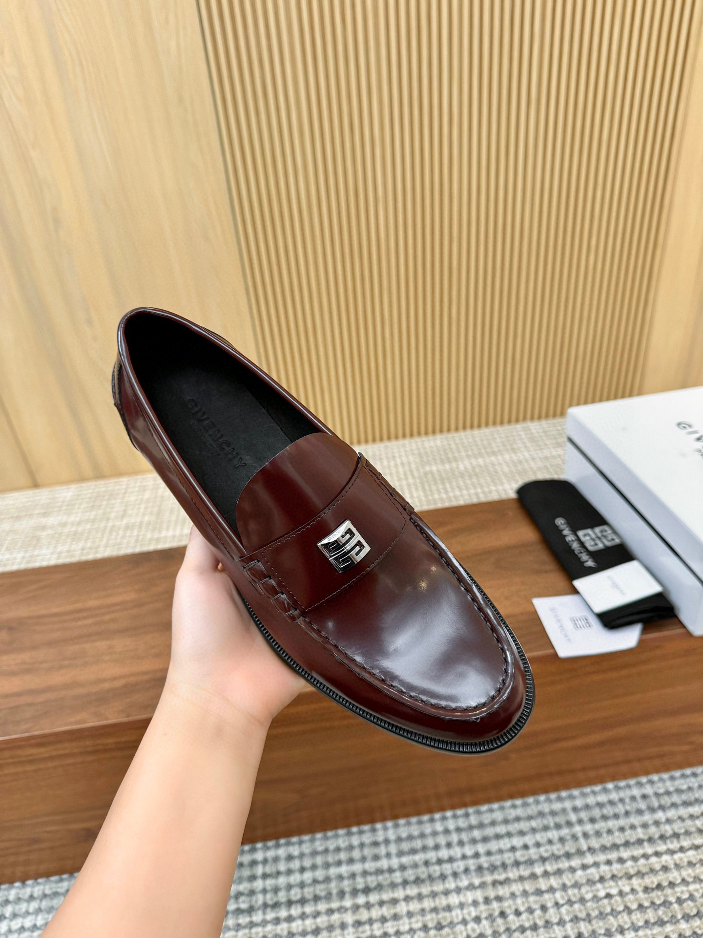 지방시 남자 구두