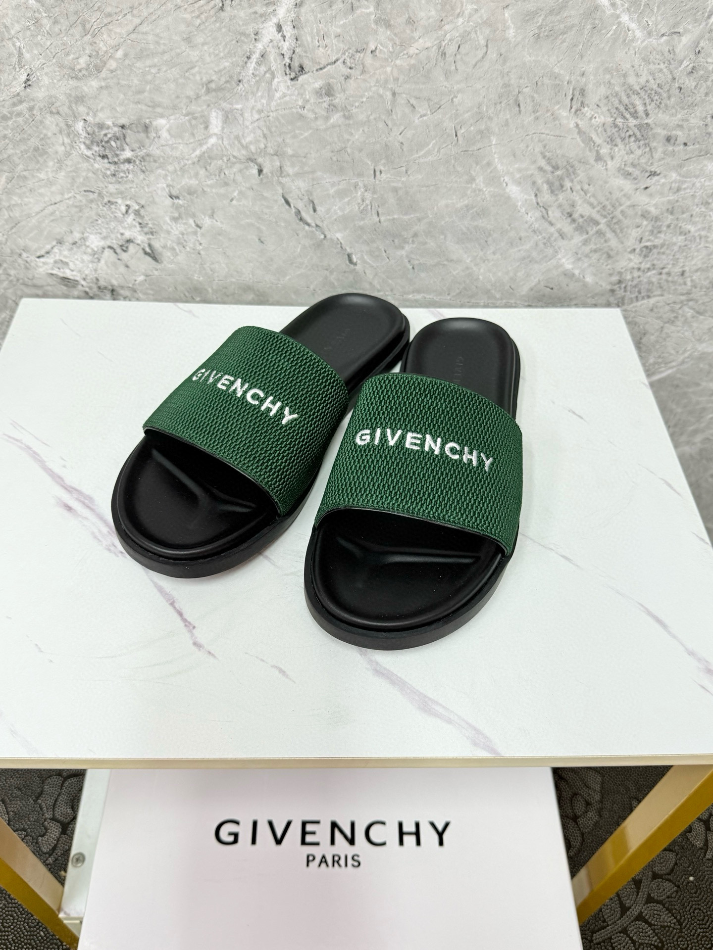 지방시 남자 슬리퍼