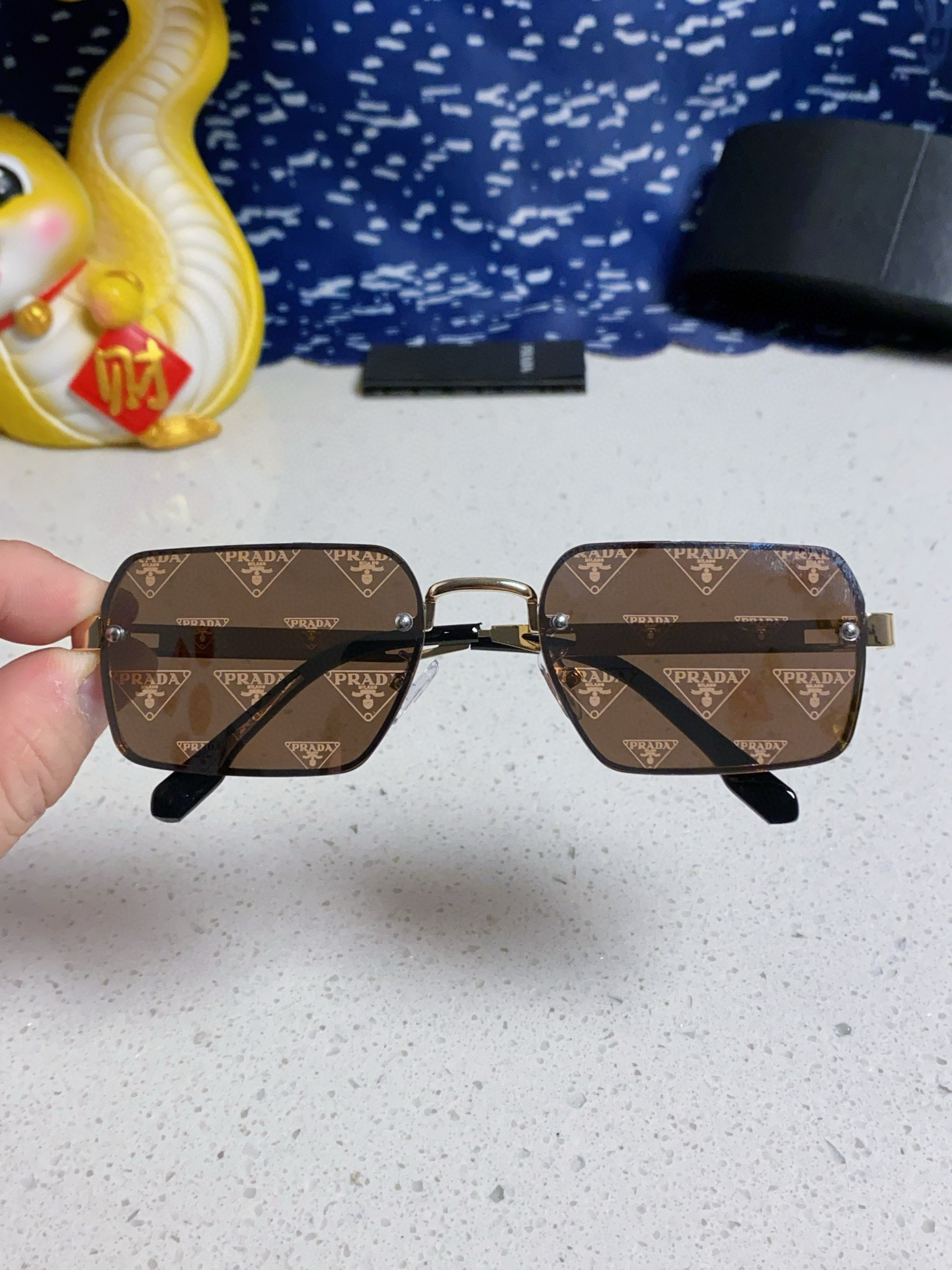 프라다 선글라스
