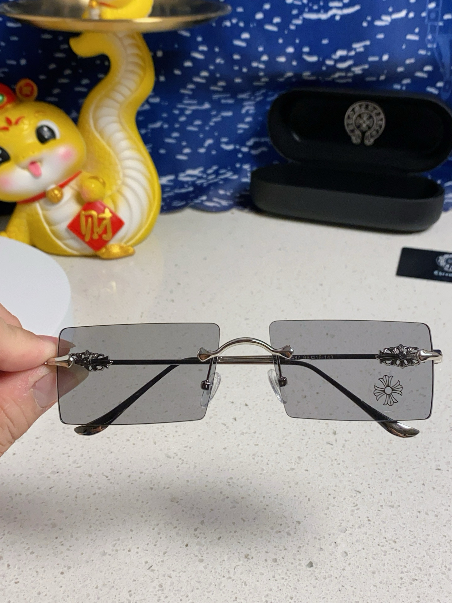 크롬하츠 선글라스