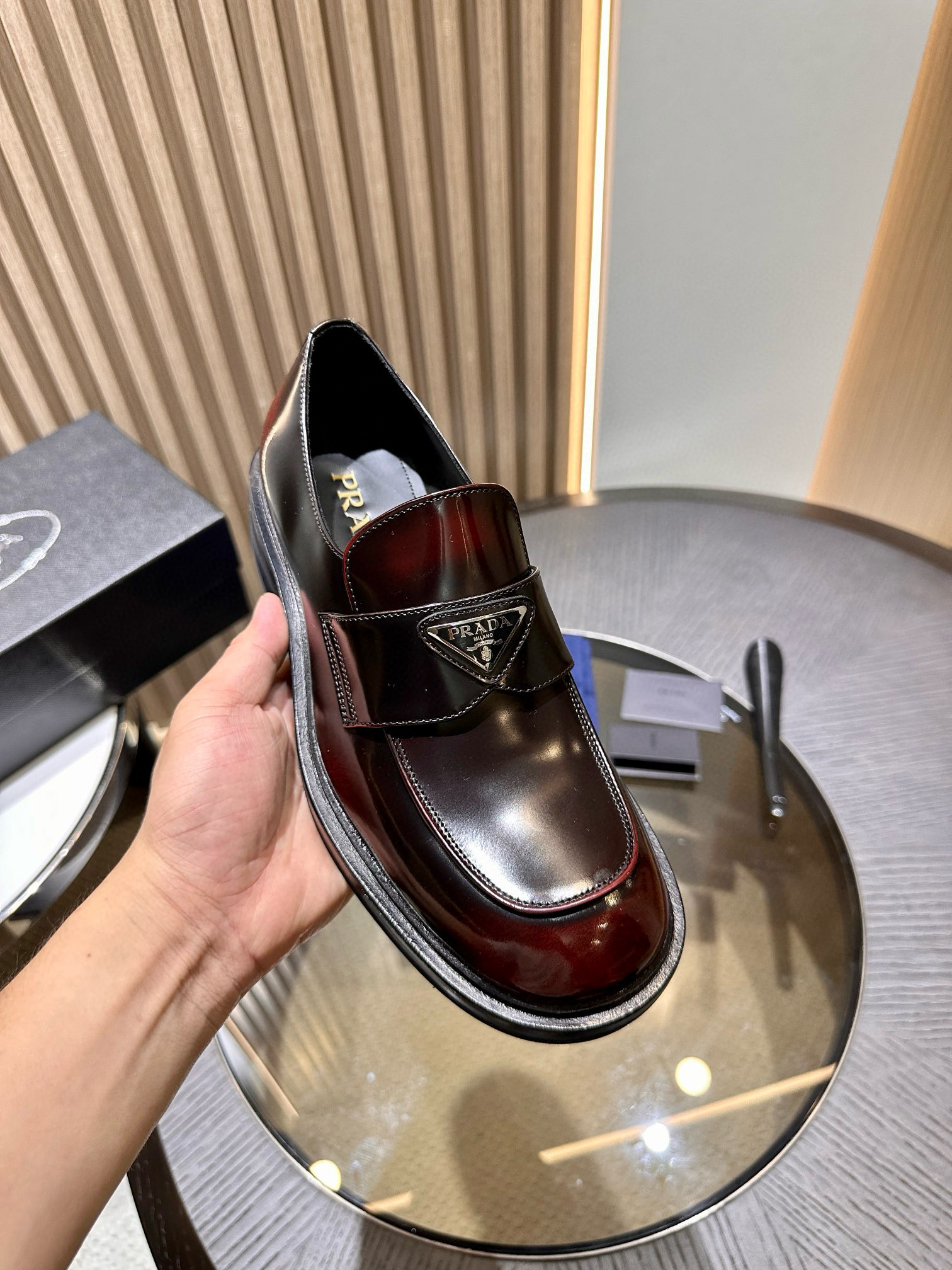 프라다 남자 구두