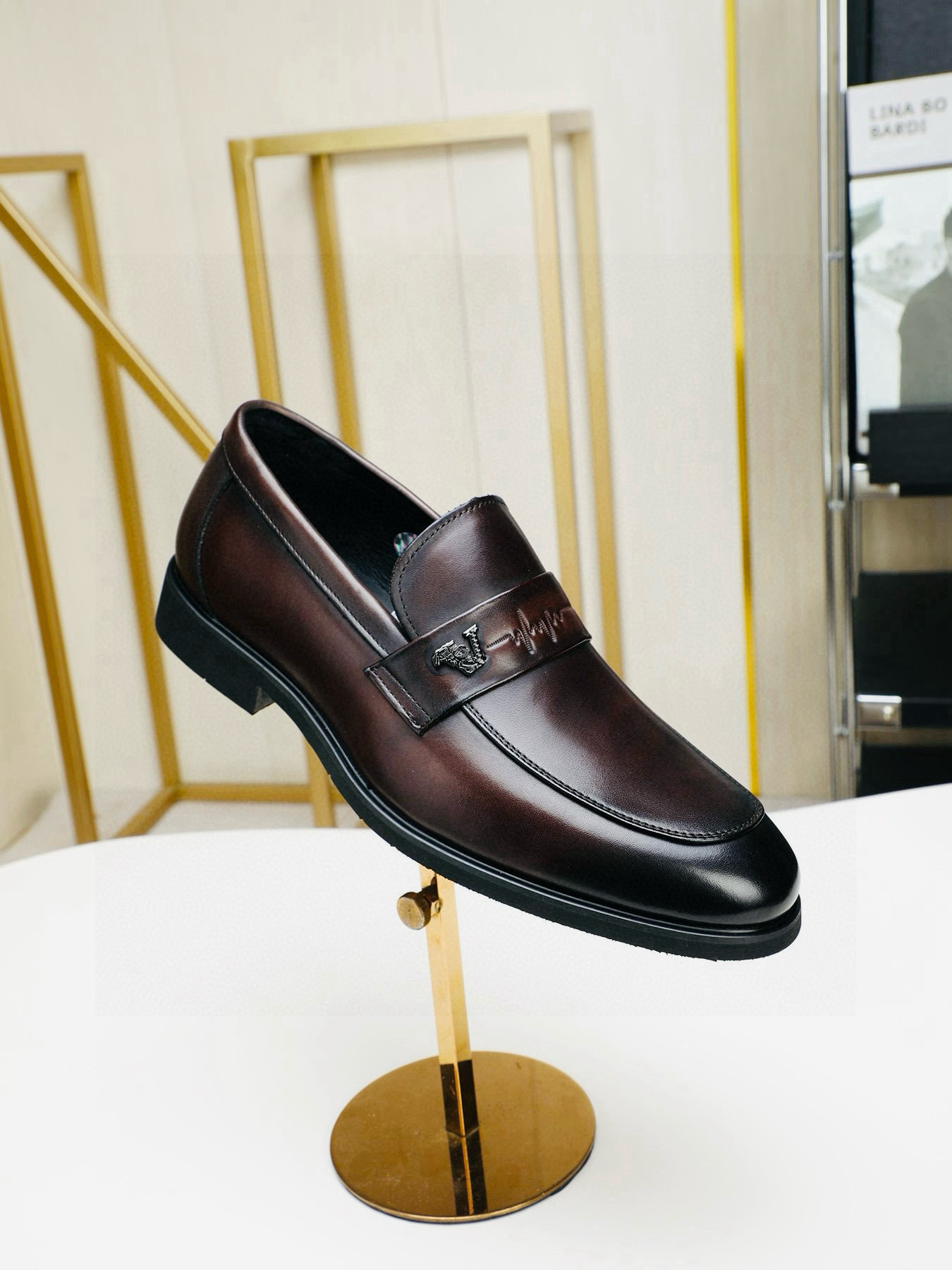 베르사체 남자 구두