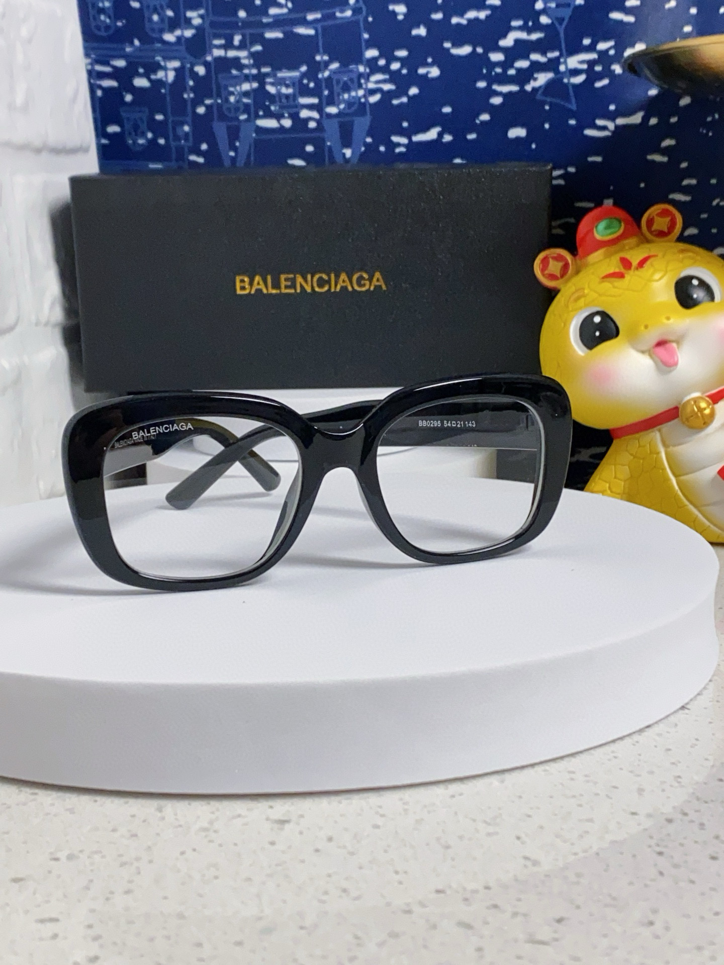 발렌시아가 선글라스