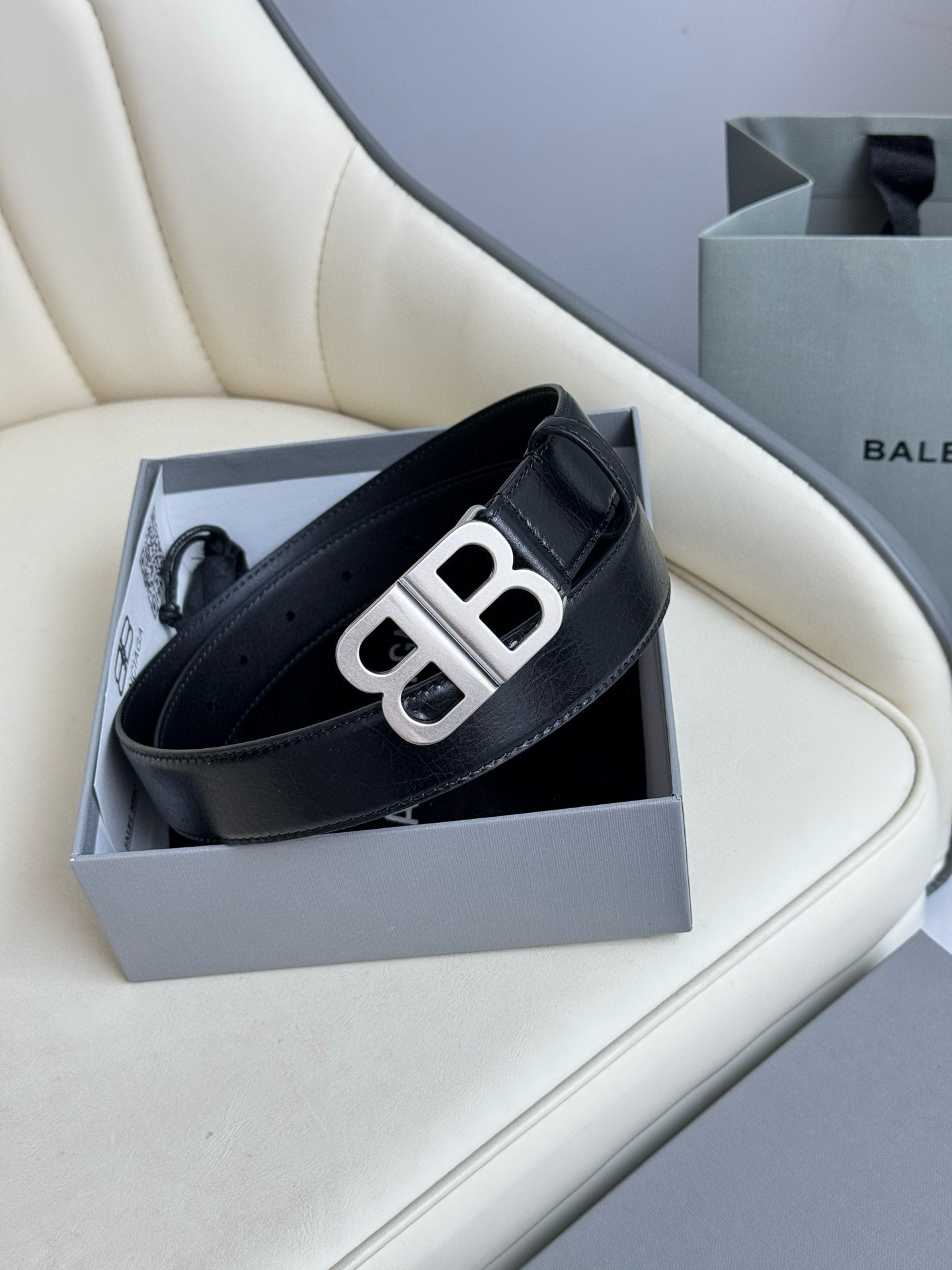 발렌시아가 남자 벨트