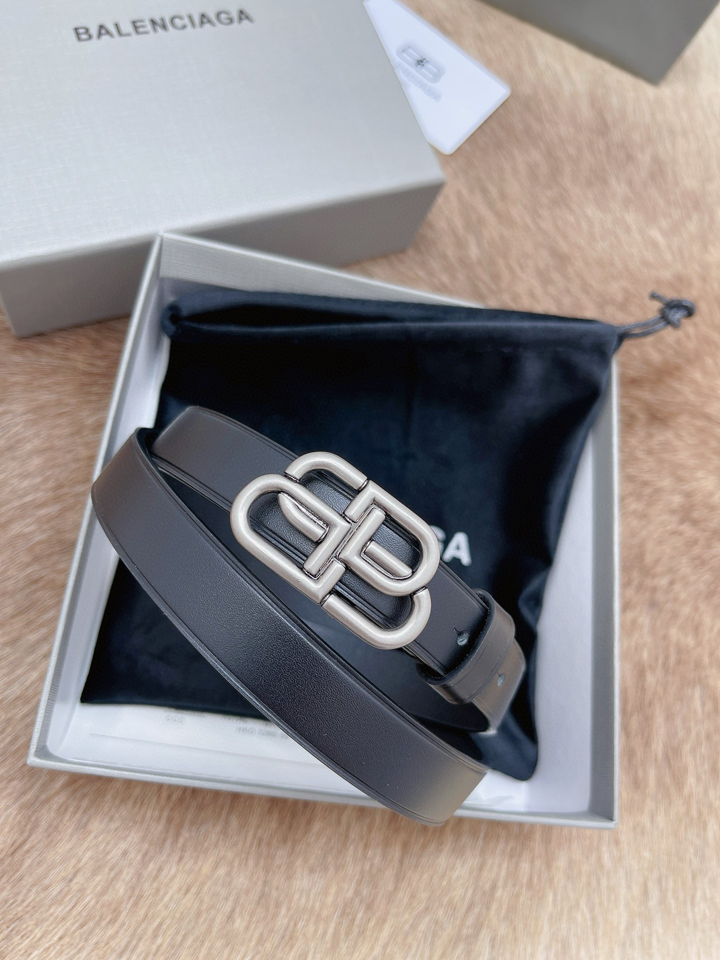 발렌시아가 남자 벨트