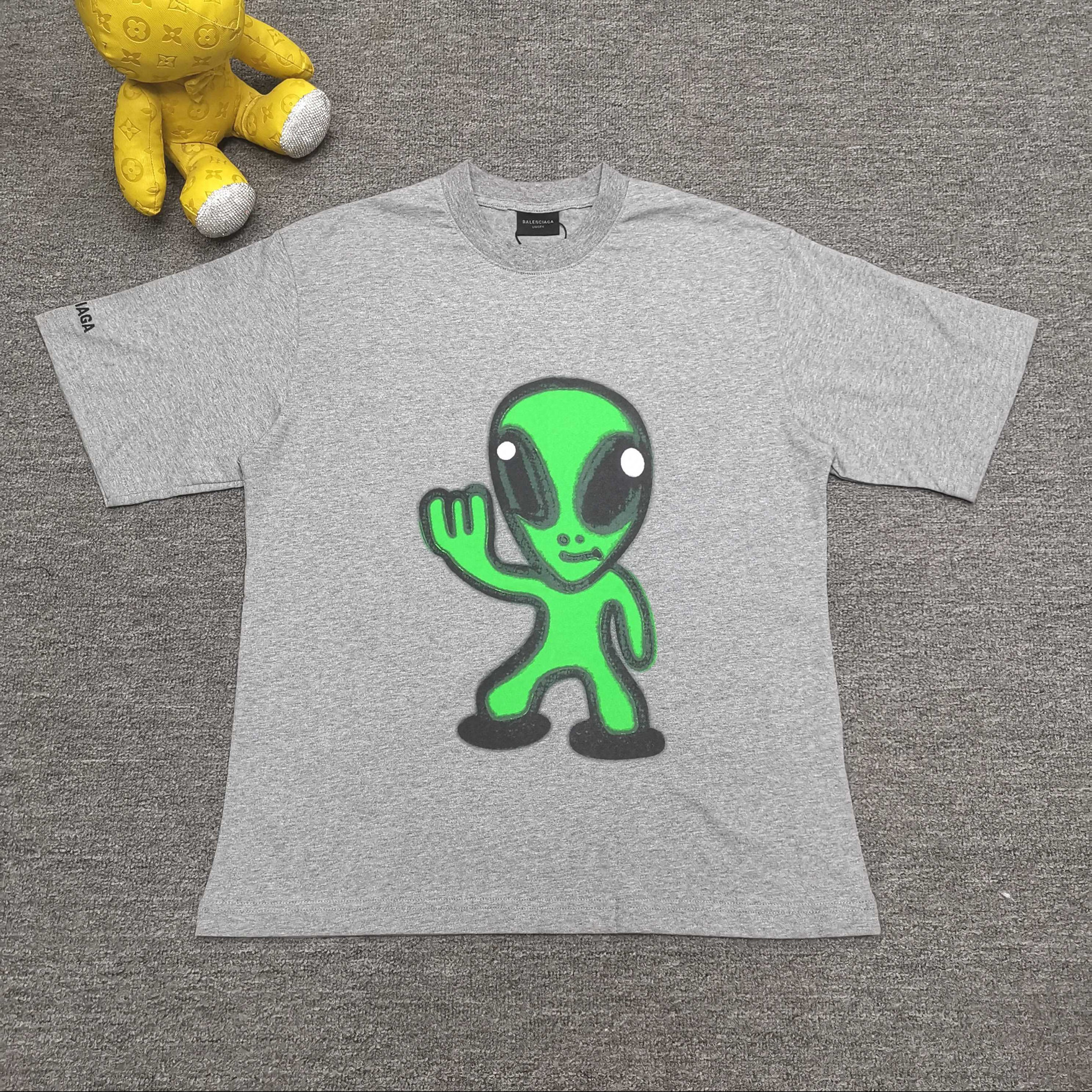 발렌시아가 남녀공용 반팔티