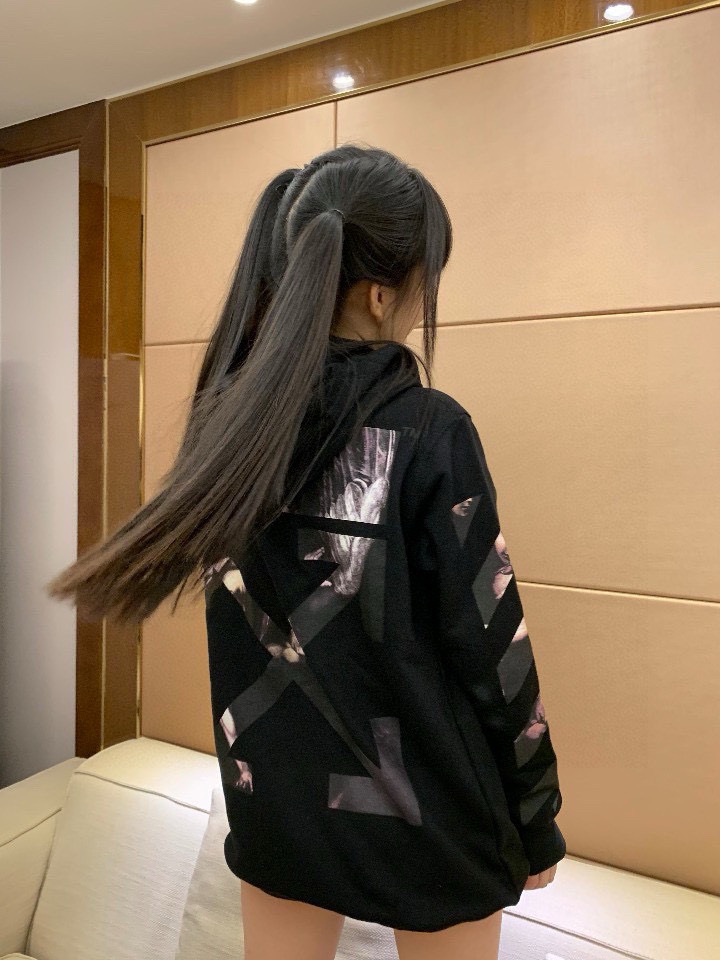 오프화이트 남녀공용 후드티 맨투맨