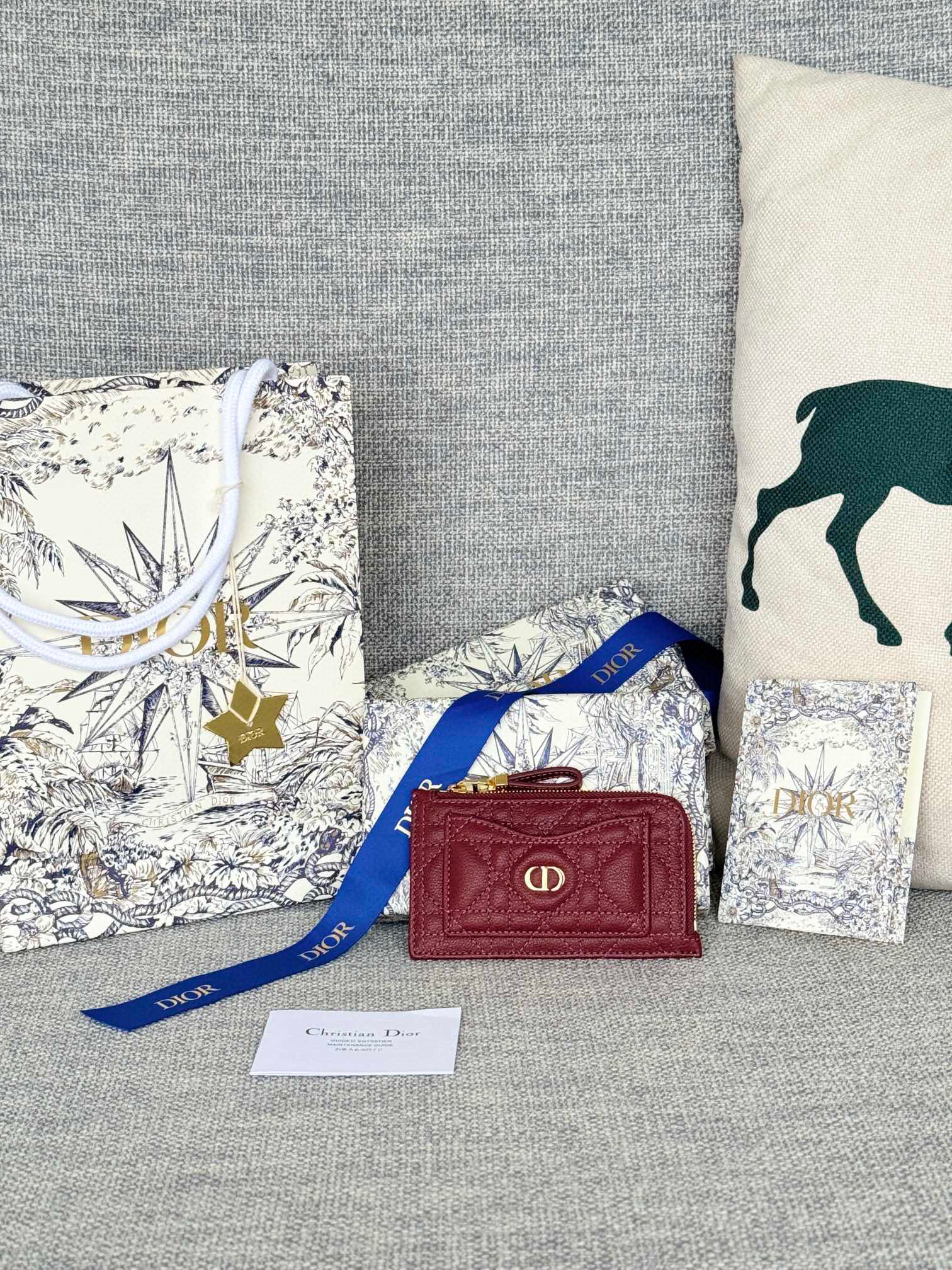 디올 S5131 여자 카드지갑 머니클립