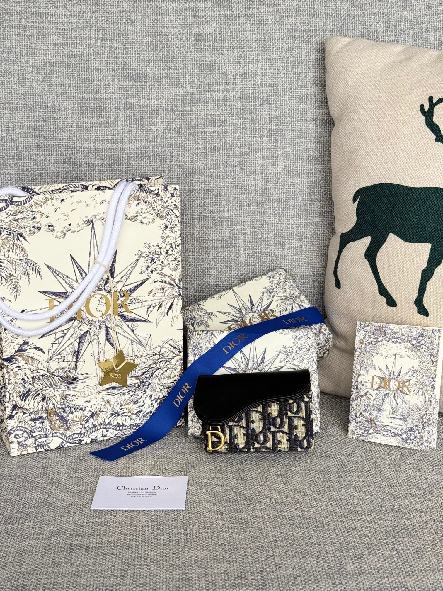 디올 5611 여자 카드지갑 머니클립