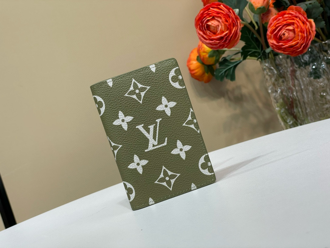 루이비통 M61696 카드지갑