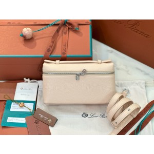 로로피아나 여자가방