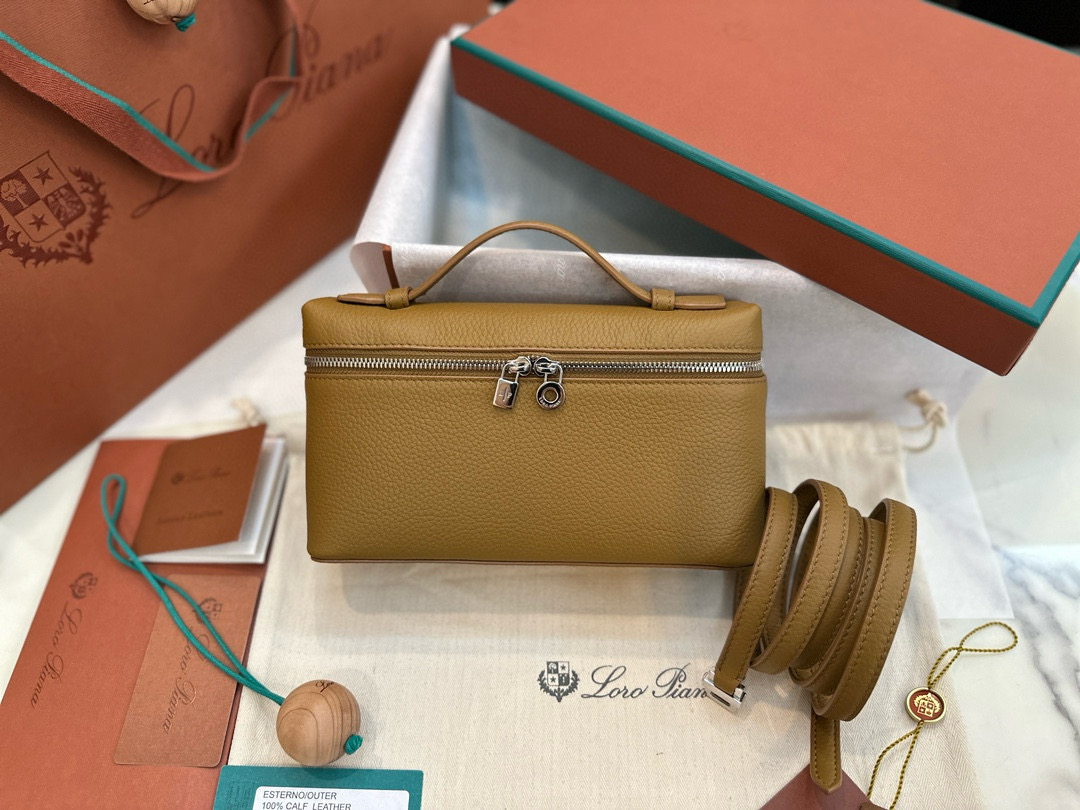 로로피아나 여자가방