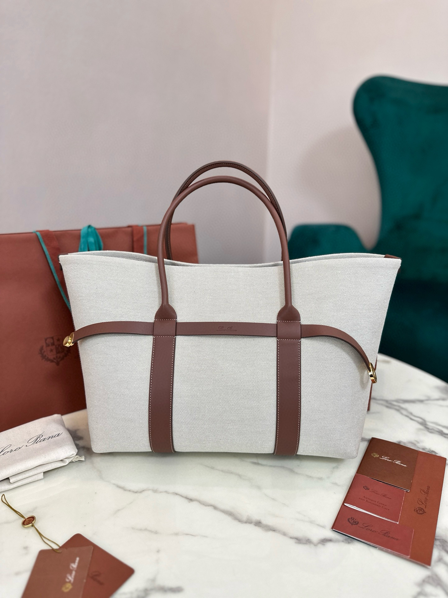 로로피아나 토트백 여자가방