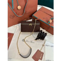 로로피아나 여자가방