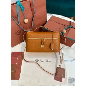 로로피아나 여자가방