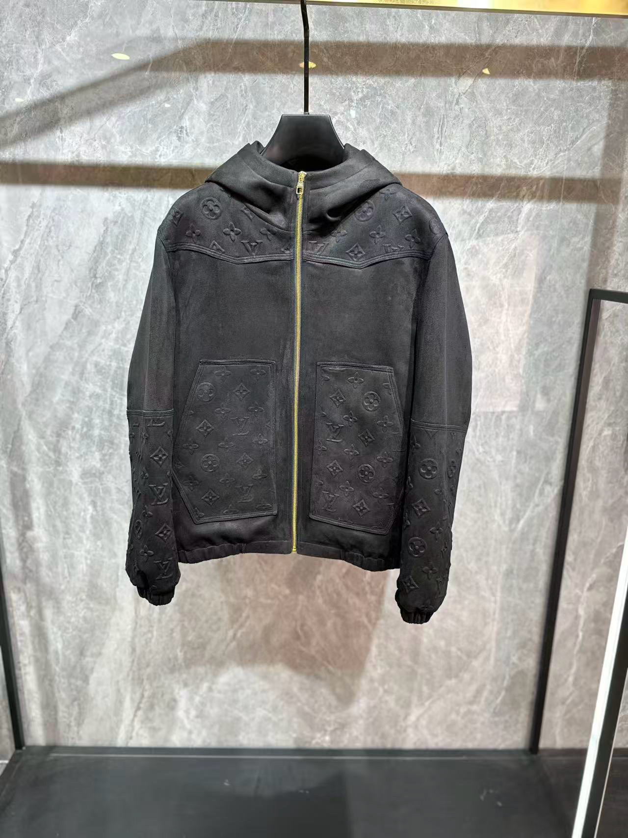 루이비통 남자 패딩
