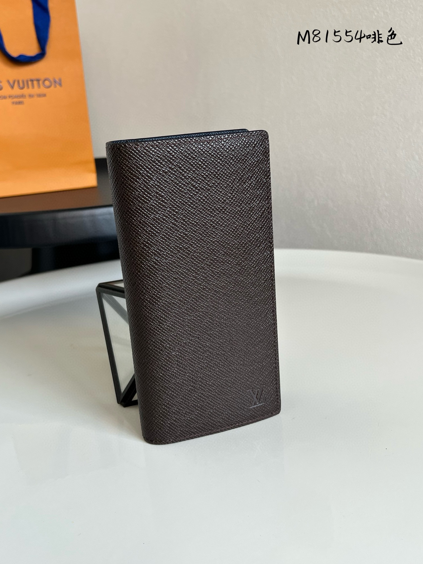 루이비통 M81554 카드지갑 머니클립