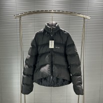 발렌시아가 남자 패딩