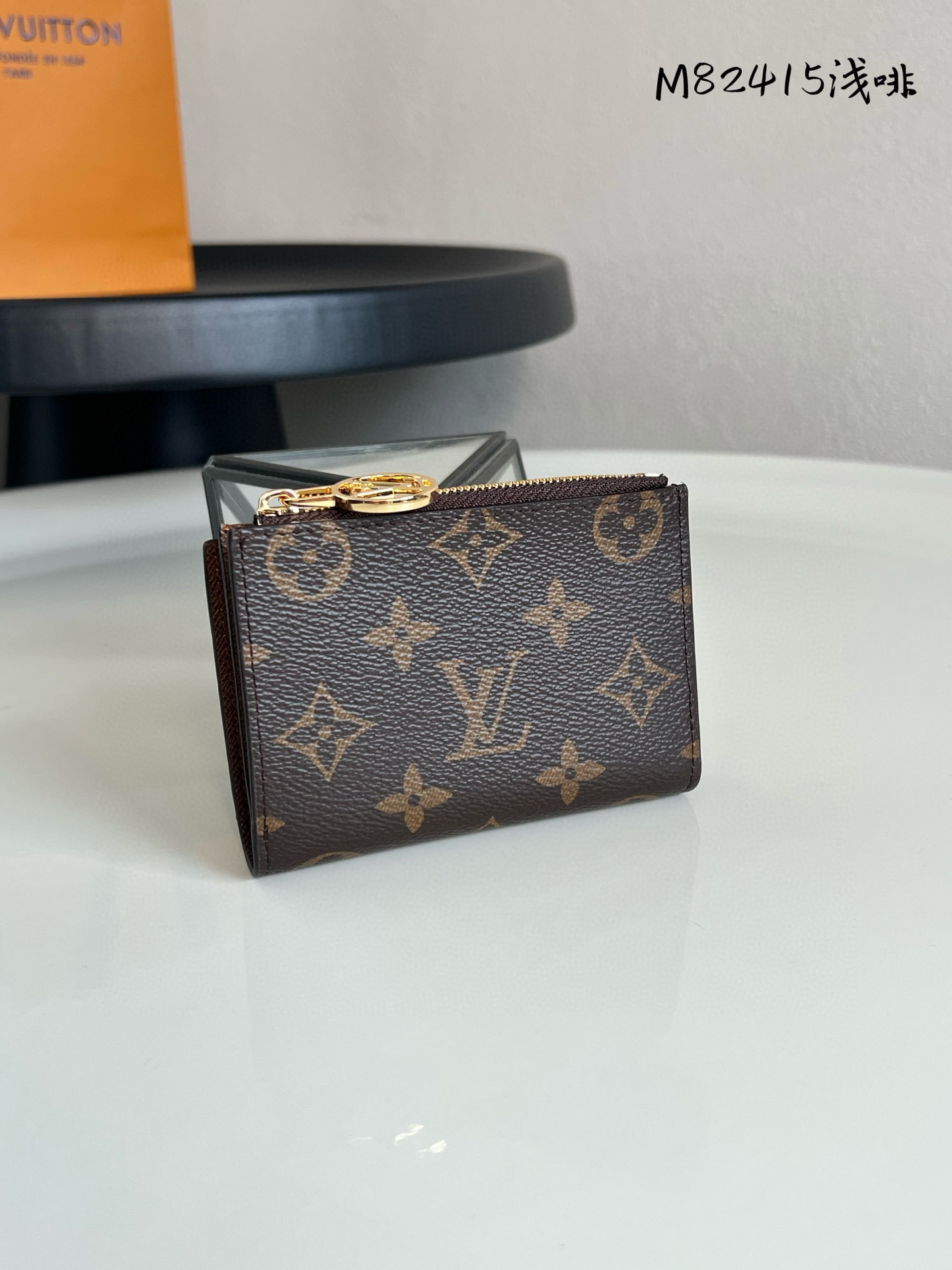 루이비통 M82415 카드지갑 머니클립