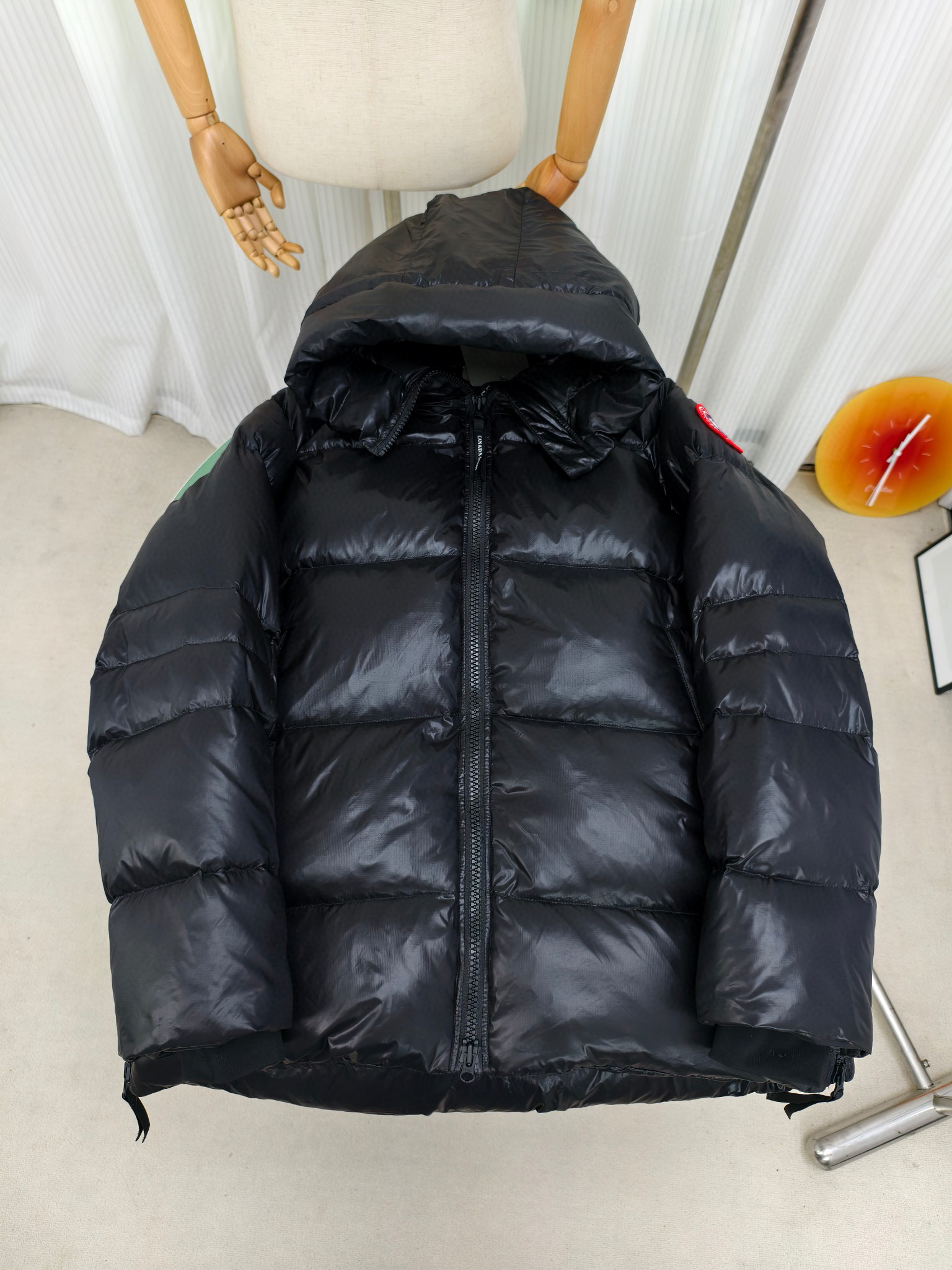 캐나다구스 여자 패딩