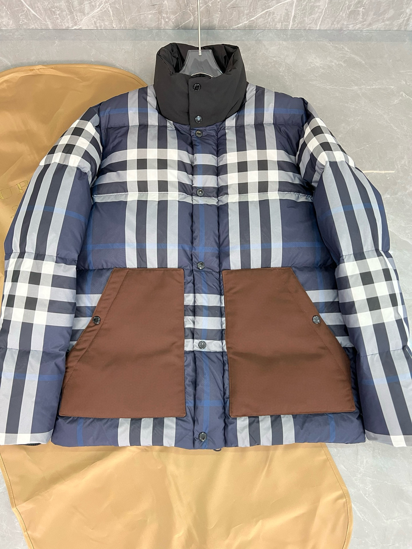 버버리 남녀공용 패딩