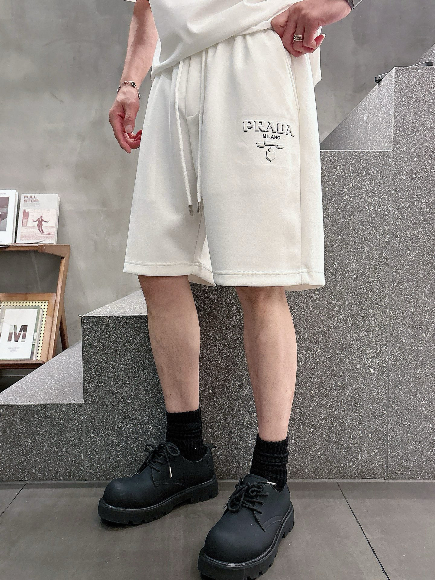 프라다 남자 반바지