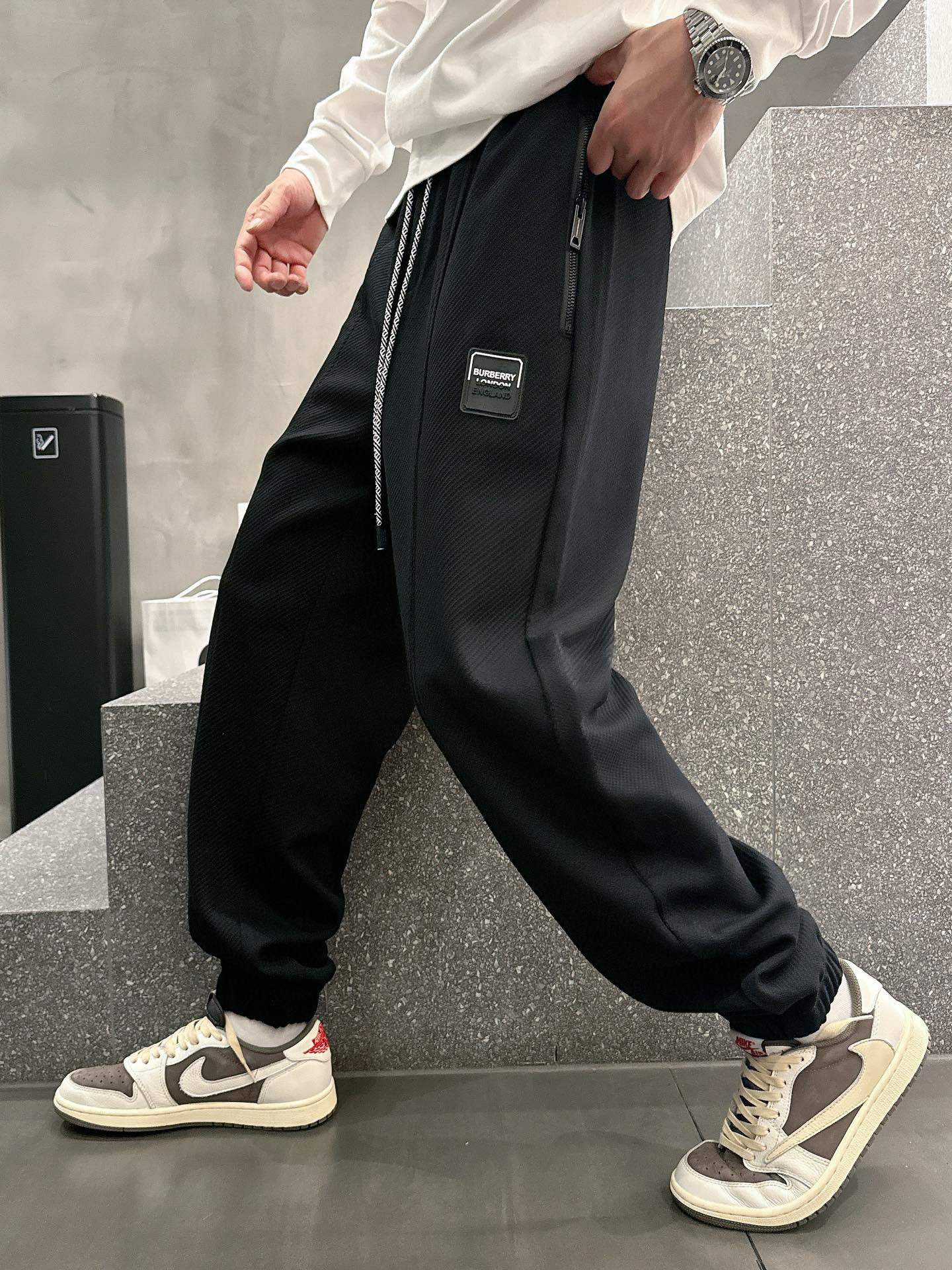 버버리 남자 바지