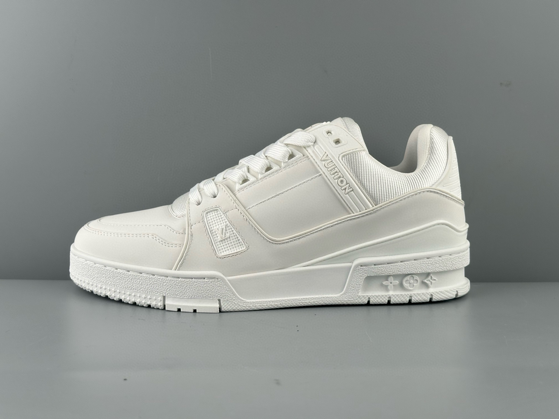 루이비통 트레이너 남자 신발 운동화 스니커즈