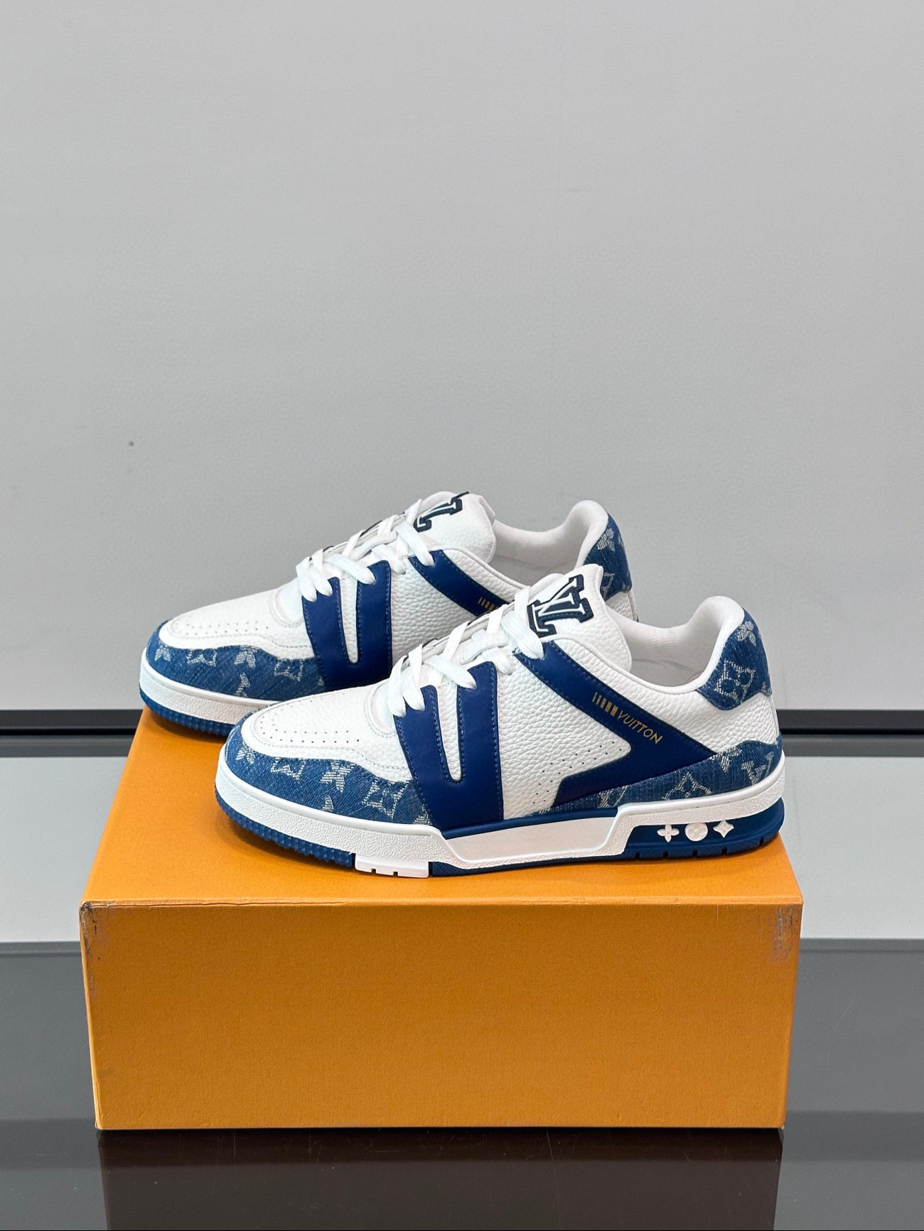 루이비통 트레이너 남자 신발 운동화 스니커즈