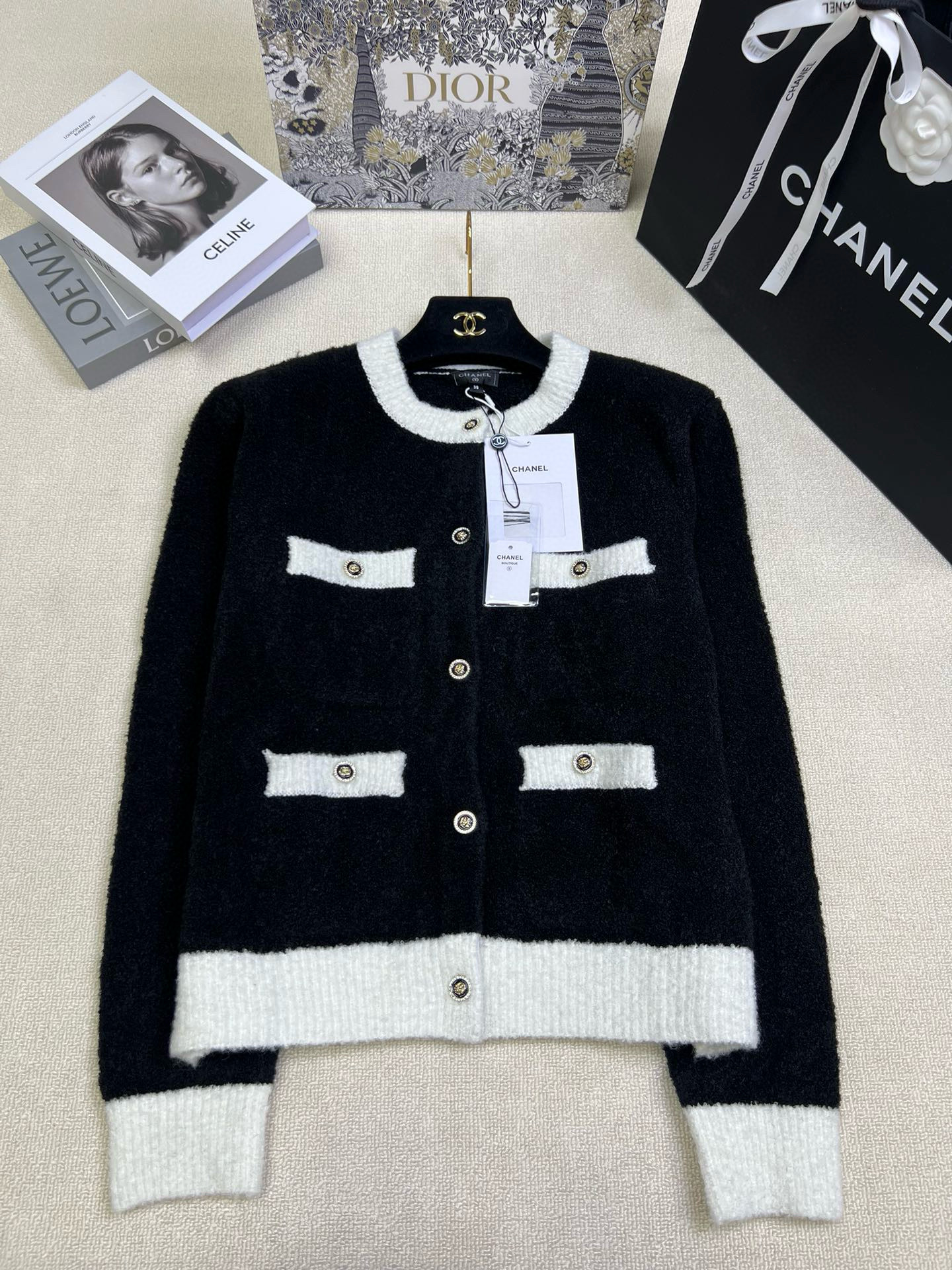 샤넬 여자 가디건