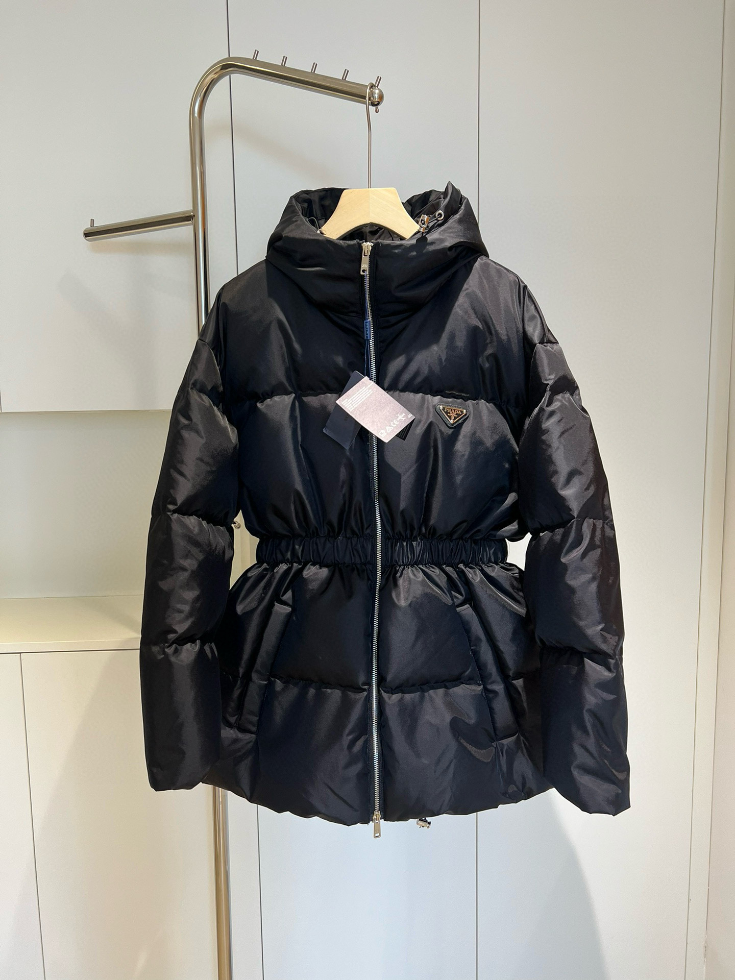 프라다 여자 패딩